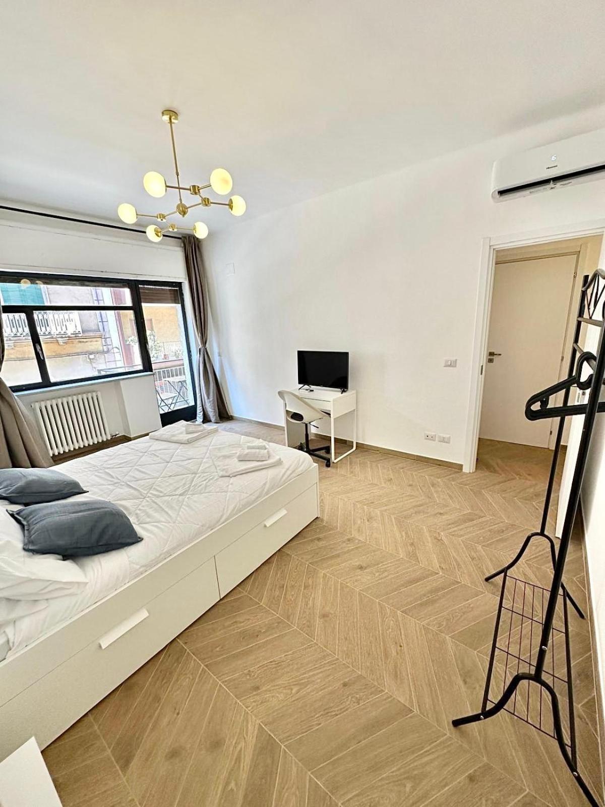 Dante 262 Apartment Bari
